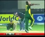 KEVIN PIETERSON vs SHAHID AFRIDI FUNNY INCIDENT