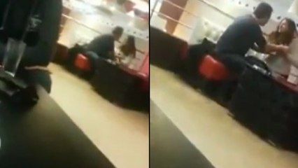 Ce mec décide de rompre avec sa copine au restaurant.. Elle devient complètement folle !