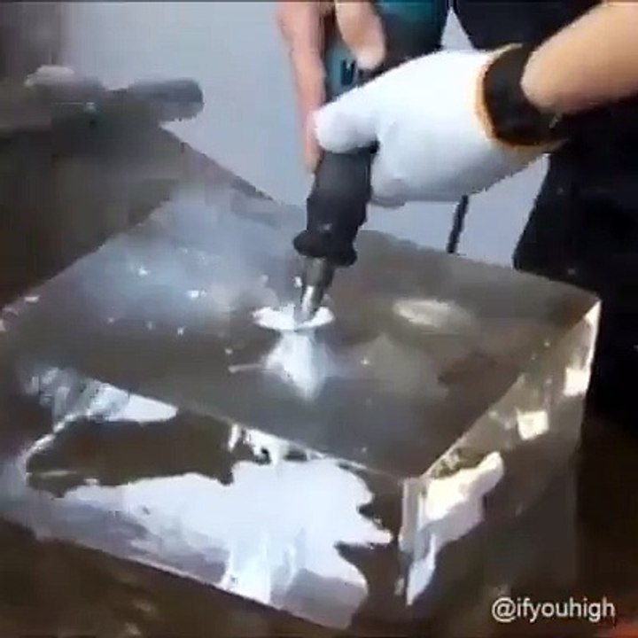 Making flowers in the snow