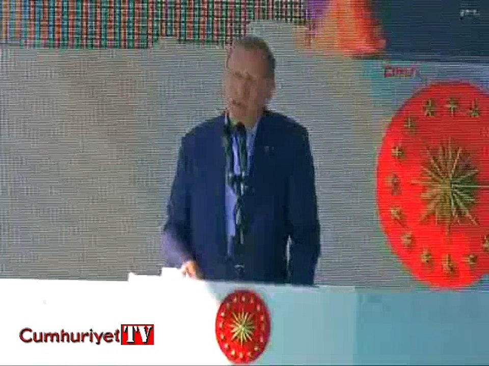 Erdoğan: Anneliği reddeden, evini çevirmeyen kadın yarımdır