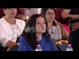 Ora News - Majko: Lider nuk të bën e folura, por vullneti për të ndryshuar vendin