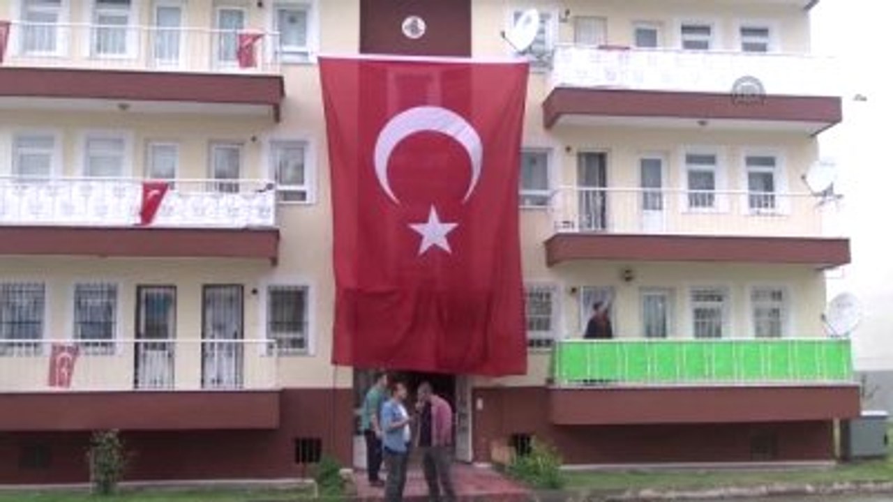 Başbakan Yıldırım Şehit Ailelerini Ziyaret Etti