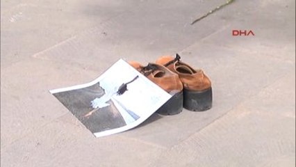 Diyarbakır Bomba İki Bacağını Aldı, Patlama Yerine Ayakkabılarını ve Uçarken Çekilen Fotoğraflarını...