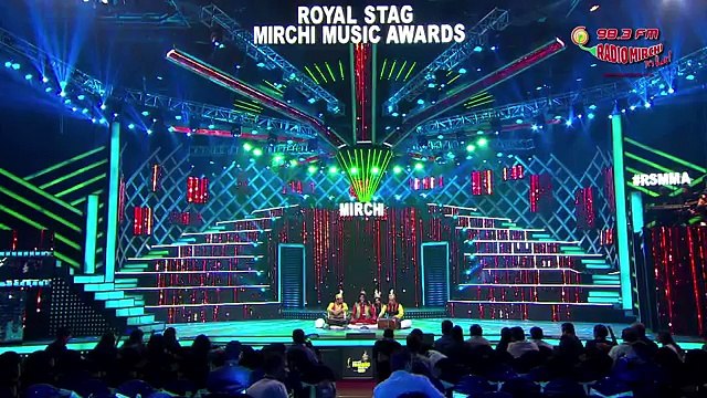 Qawali, Sunil Grover Style At Royal Stag Mirchi Music Awards! - Dailymotion