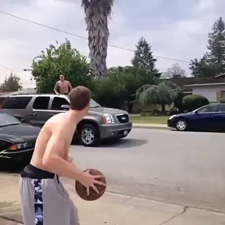 Awesome Street Play! - Vine #87