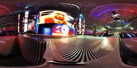 Experience the return of John Cena to WWE on Raw in 360°! - YouTube