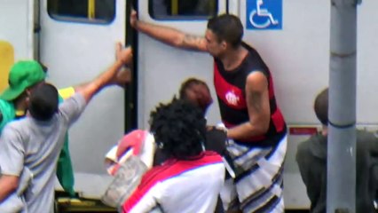 Safados invadindo ônibus - Rio de Nojeira