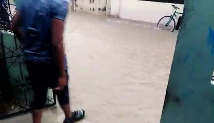 Así sufrió la Colonia Reparto Lempira la fuerte lluvia de este día