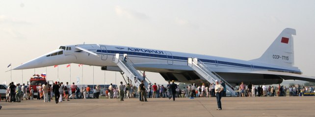 Top Ten Fastest Passenger Planes In the World 2016