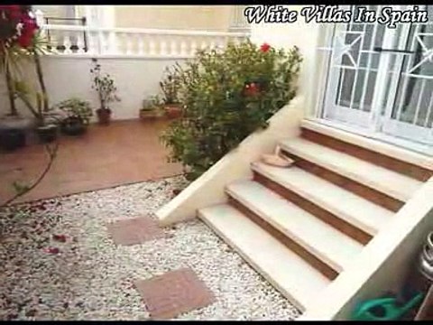 Ciudad Quesada / Doña Pepa - 3 Bedrooms Town House with com Pool - (© White Villas In Spain)