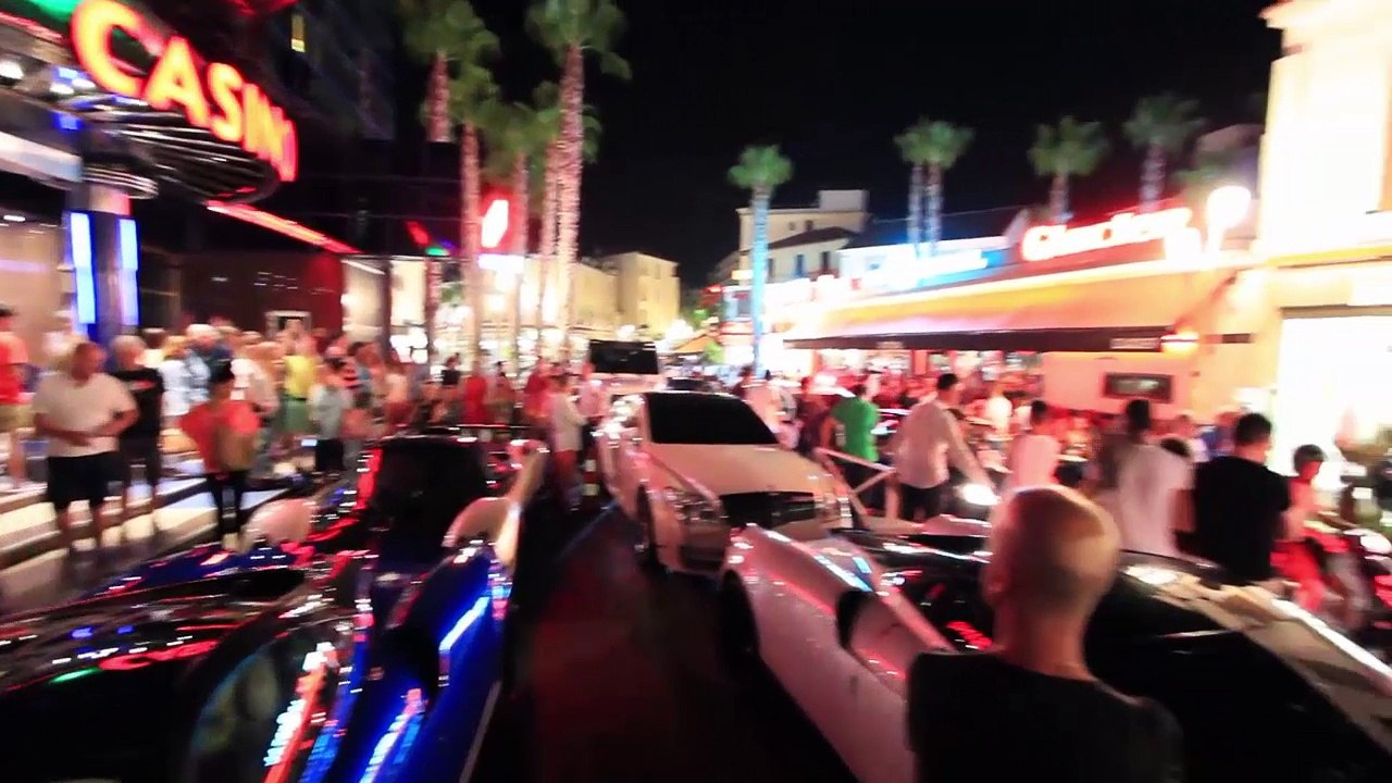 Pagani Zonda Cinque Start Driving & Show off on Street