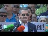 Report TV - Idrizi në protestë: Fyese të thuhet se Çamëria nuk ekziston