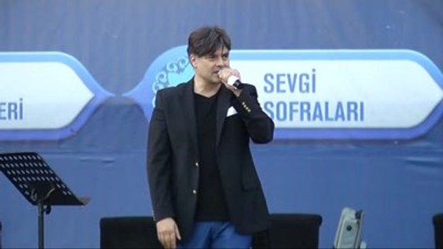 Maltepe Ramazan?a Ahmet Özhan Konseriyle ?merhaba? Dedi