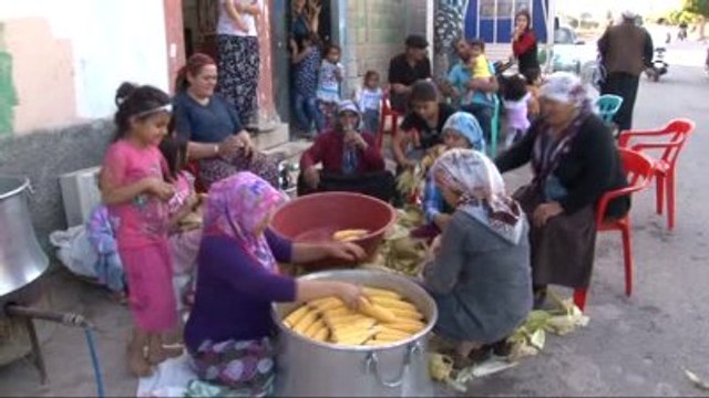 Evin Rızkını Ailecek Hazırlıyorlar