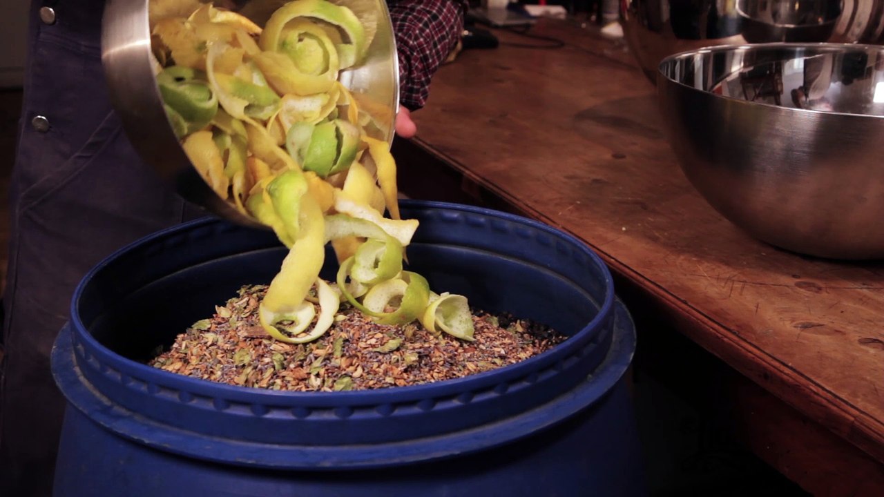 The duke - munich dry gin | die destillerie im hinterhof