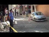 Report TV - Elbasan, atentat Florenc Çapes  plagoset miku i tij dhe një police