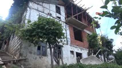 Rize - Baba Mirası Evi Ortadan İkiye Bölüp Paylaştılar