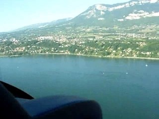 Vol au dessus du lac du bourget