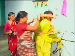 teenage girl assaulted by mob on Streets|ann