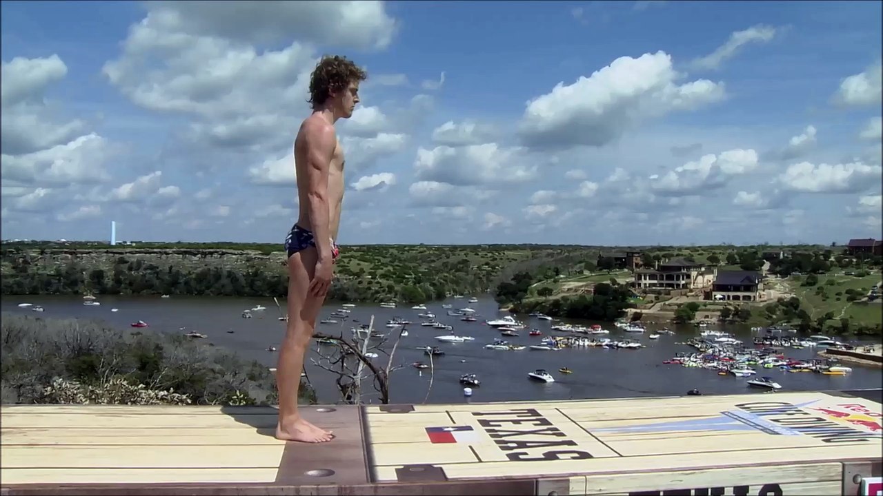 Adrénaline - Tous sports : RedBull Cliff Diving 2016, le saut impressionnant de Gary Hunt au Texas