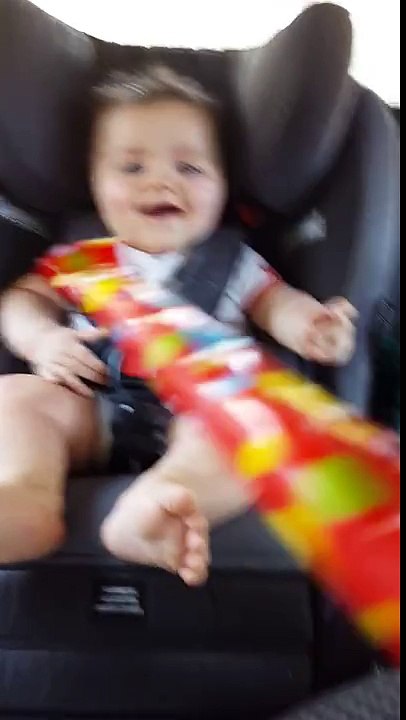 Hilarious Baby Laugh!