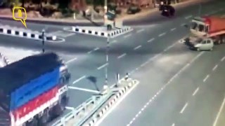 This is the thing why you should not overtake trucks