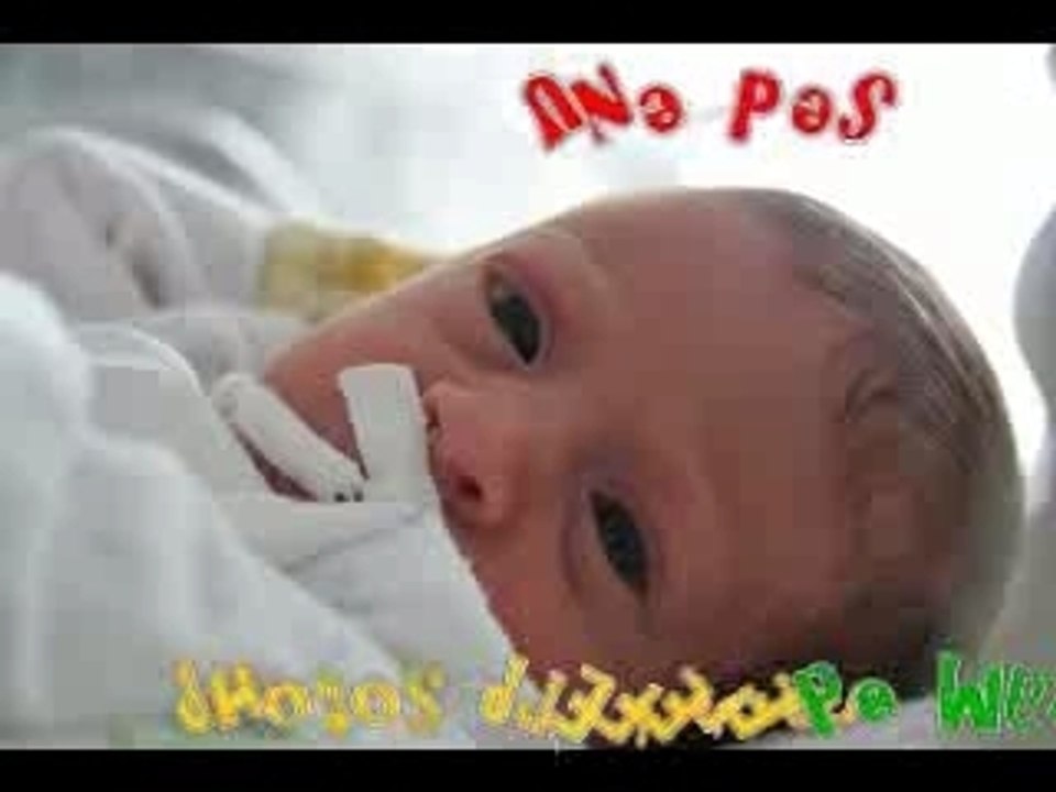 Notre puce préssée d'ouvrir ses yeux sur le monde...