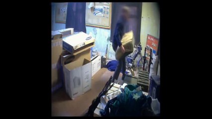 Les images de la spectaculaire arrestation du Français qui projetait des attentats pendant l'Euro