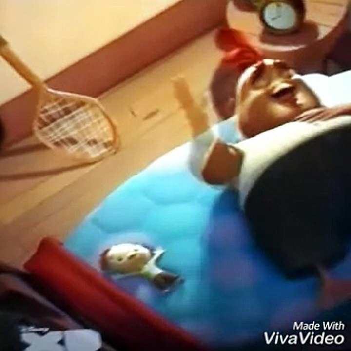 Chicken Little dad fat chicken little big head