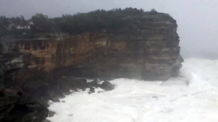 Storm Waves Lash Watson's Bay, North of Sydney