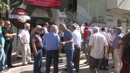 Milli Basketbolcular Hüseyin Beşok ile Faruk Beşok'un Babaları Fahri Beşok Toprağa Verildi