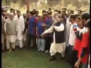 Dr Tahir ul Qadri Playing Cricket, Football and Some Others Games - Rare Video
