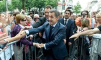 Près de 300 fans réunis à Reims pour acclamer Nicolas Sarkozy