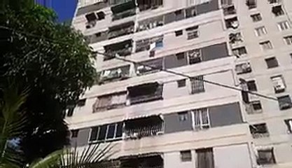 Con cacerolas recibieron a Jaua en Guarenas