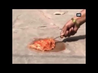Heat Attack || Woman makes omelette on hot ground