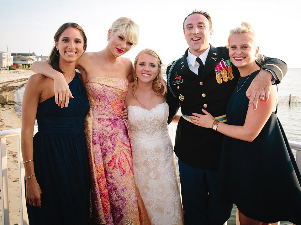 Taylor Swift Performing "Blank Space" at my wedding! OMG!!!