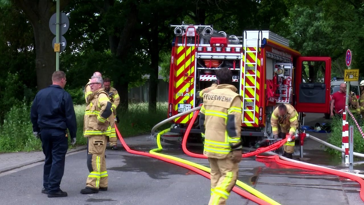 24 Verletzte bei Großbrand in Düsseldorfer Flüchtlingsunterkunft