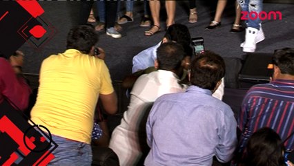 Abhishek Bachchan turns into photogharpher - Bollywood News #TMT