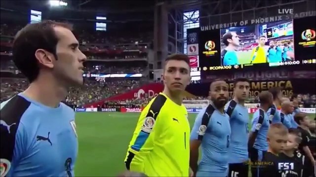 Copa America : hymne chilien lancé par erreur à la place de l'hymne de l'Uruguay !