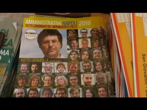 Napoli - M5S, Brambilla: Entriamo in Consiglio a testa alta (06.06.16)