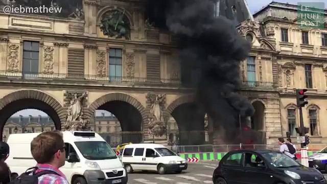 L'incendie au Musée du Louvre a fait plus de peur que de mal