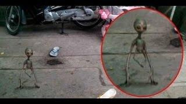 Most weird Mysteries of UFO's Unexplained Aliens evidence - caught in the act