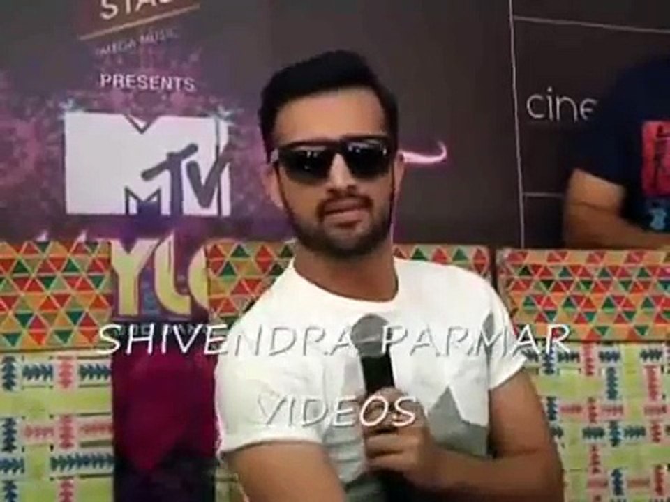 Atif Aslam Slaapping Idiot Indian Media
