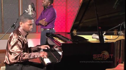 Benjamin Dube - Uyahalalela (Unplugged)