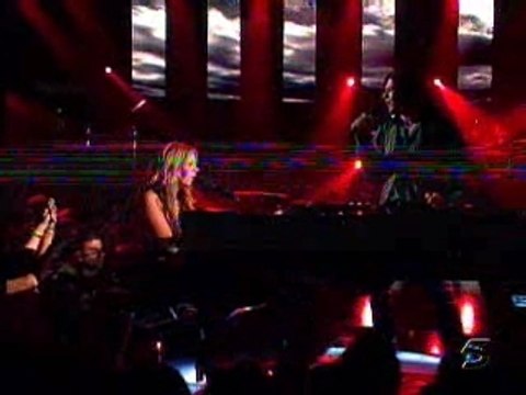 Videoclip - Lucie Silvas y Victor - Nothing else matters