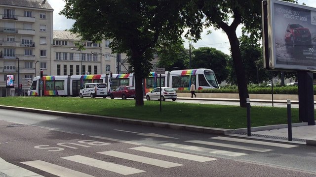suite vidéo 49 angers tramway en ligne de Dany 06 06 2016 matin ex