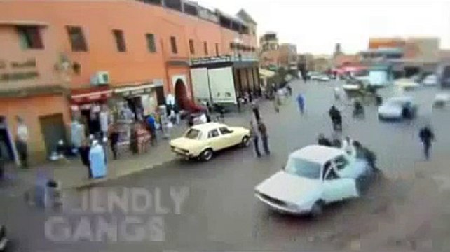 Compilations de moments extraordinaires filmés par des caméras de surveillance dans le mode