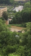 Intempéries à Bruxelles: le boulevard de la Woluwe sous eau !