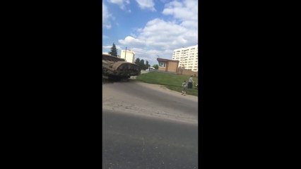 Танк перевернулся в Подмосковье