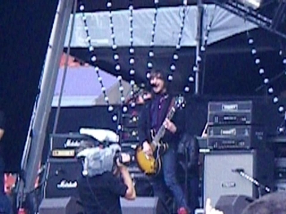 RHCP 6/7/2007 1ère partie:Jet-Fin de That's All Lies